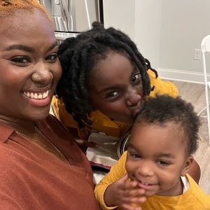 Meet your Posher, Denise